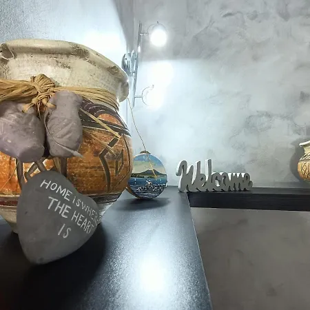 Scotti House شقة نابولي