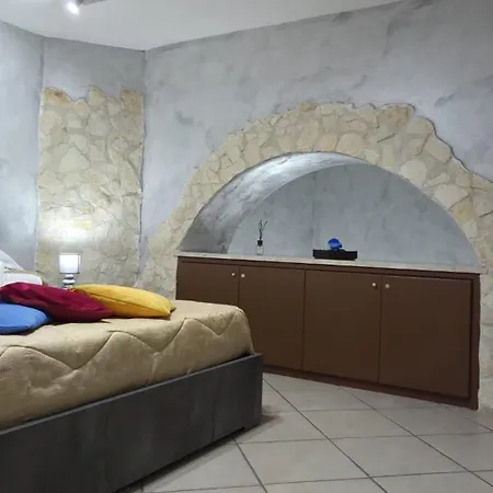 Scotti House