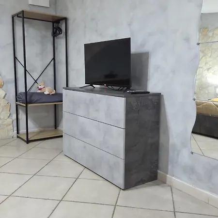 Scotti House